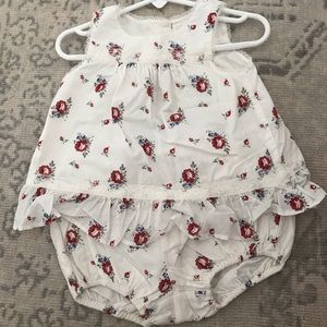 Baby gap top and bloomers set size 18-24